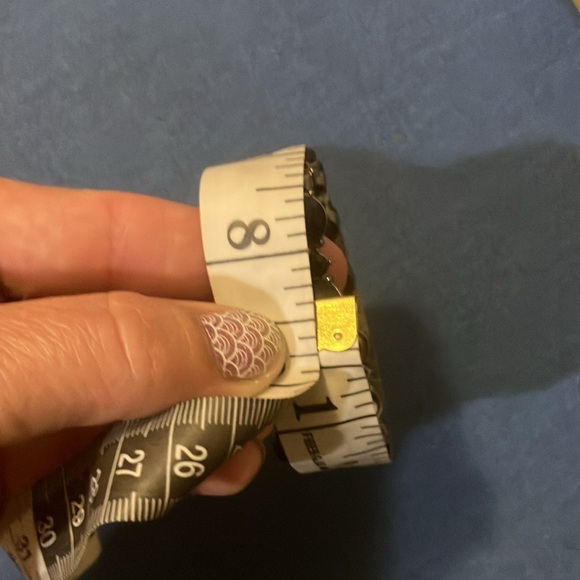 Sparkling black rhinestones stretch bracelet. - Picture 2 of 4